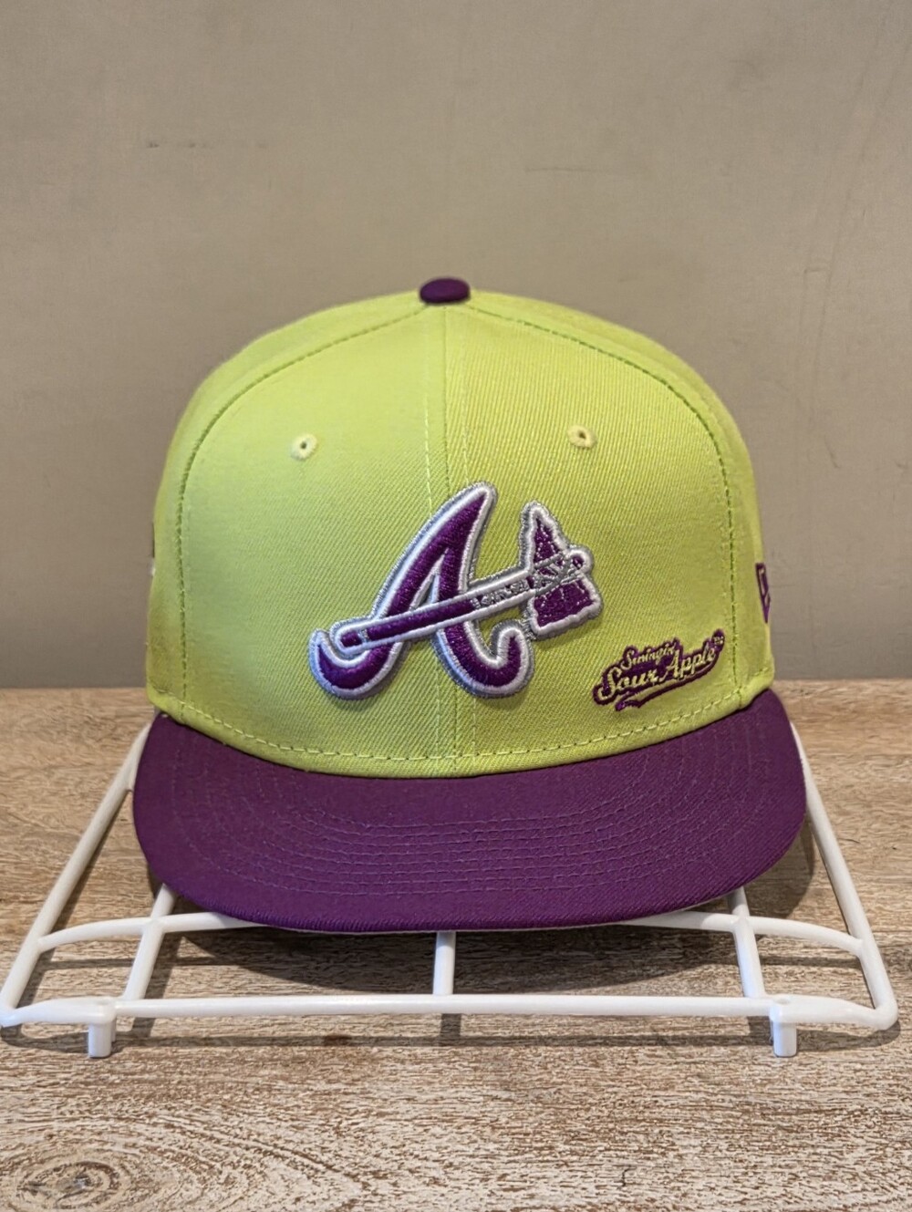 New Era x Big League Chew Atlanta Braves Swinging Sour Apple Fitted Hat - 7 3/4